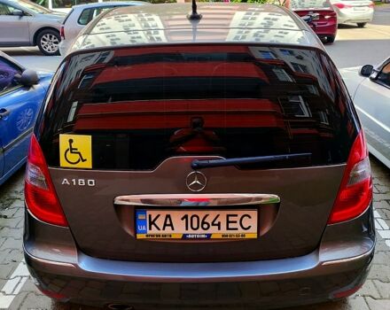 Сірий Мерседес А клас, об'ємом двигуна 1.7 л та пробігом 83 тис. км за 8000 $, фото 5 на Automoto.ua