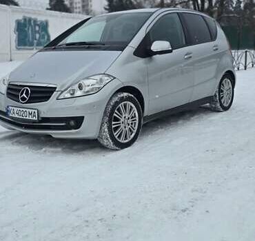 Серый Мерседес А класс, объемом двигателя 1.7 л и пробегом 122 тыс. км за 7200 $, фото 2 на Automoto.ua