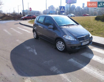 Сірий Мерседес А клас, об'ємом двигуна 1.99 л та пробігом 95 тис. км за 7900 $, фото 1 на Automoto.ua