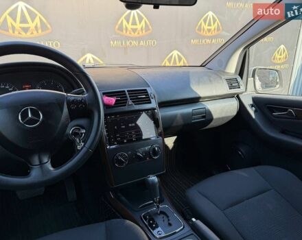 Серый Мерседес А класс, объемом двигателя 1.7 л и пробегом 99 тыс. км за 7800 $, фото 16 на Automoto.ua