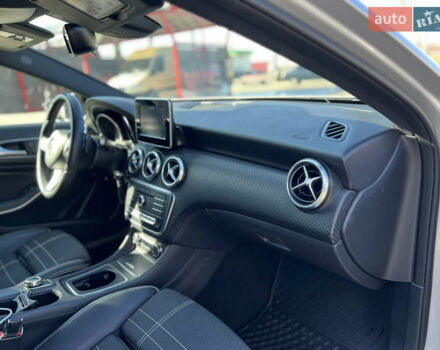 Серый Мерседес А класс, объемом двигателя 1.5 л и пробегом 110 тыс. км за 16800 $, фото 13 на Automoto.ua