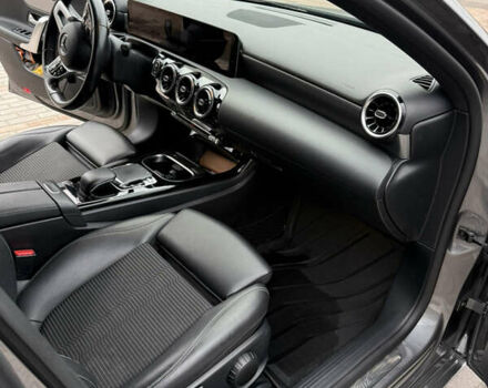 Сірий Мерседес А клас, об'ємом двигуна 1.46 л та пробігом 82 тис. км за 28000 $, фото 17 на Automoto.ua