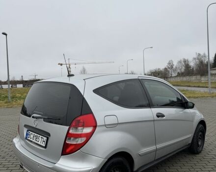 Серый Мерседес А класс, объемом двигателя 1.7 л и пробегом 212 тыс. км за 5700 $, фото 5 на Automoto.ua