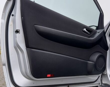 Серый Мерседес А класс, объемом двигателя 1.7 л и пробегом 212 тыс. км за 5700 $, фото 15 на Automoto.ua