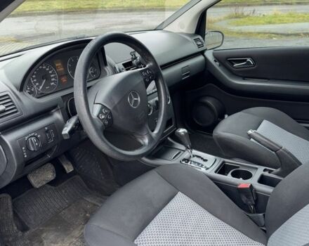 Серый Мерседес А класс, объемом двигателя 1.7 л и пробегом 212 тыс. км за 5700 $, фото 9 на Automoto.ua