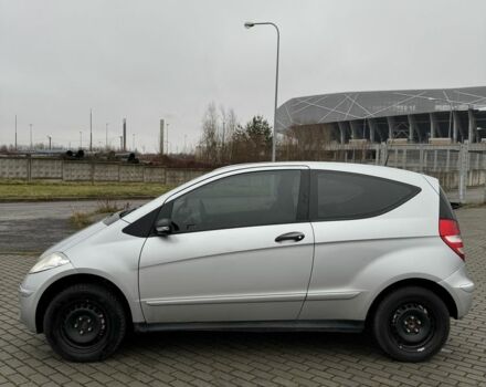 Серый Мерседес А класс, объемом двигателя 1.7 л и пробегом 212 тыс. км за 5700 $, фото 2 на Automoto.ua