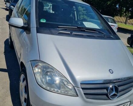 Серый Мерседес А класс, объемом двигателя 1.99 л и пробегом 220 тыс. км за 6000 $, фото 4 на Automoto.ua