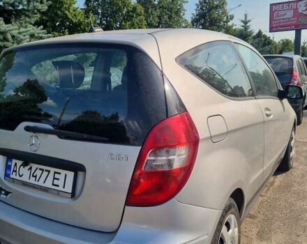 Серый Мерседес А класс, объемом двигателя 1.99 л и пробегом 220 тыс. км за 6000 $, фото 1 на Automoto.ua