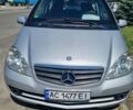 Серый Мерседес А класс, объемом двигателя 1.99 л и пробегом 220 тыс. км за 6000 $, фото 1 на Automoto.ua