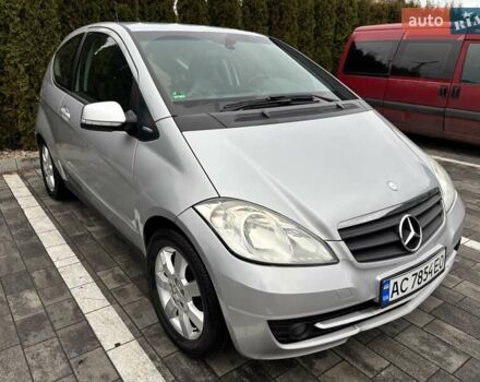 Серый Мерседес А класс, объемом двигателя 1.5 л и пробегом 170 тыс. км за 3950 $, фото 2 на Automoto.ua
