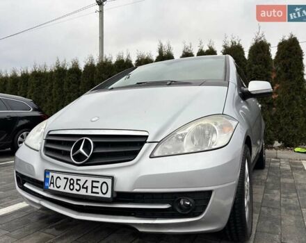 Серый Мерседес А класс, объемом двигателя 1.5 л и пробегом 170 тыс. км за 3950 $, фото 1 на Automoto.ua
