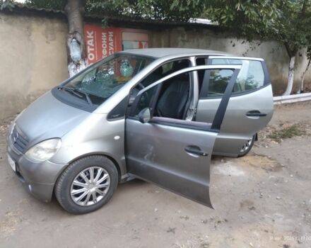 Серый Мерседес А класс, объемом двигателя 1.7 л и пробегом 230 тыс. км за 3550 $, фото 1 на Automoto.ua