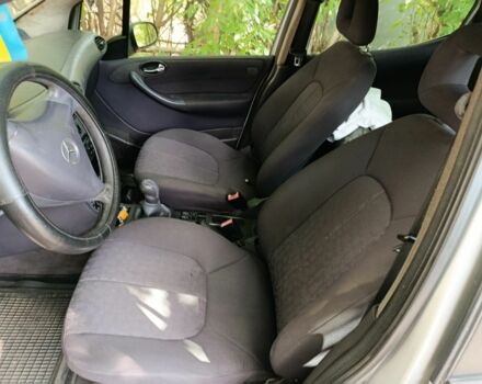 Серый Мерседес А класс, объемом двигателя 0 л и пробегом 200 тыс. км за 500 $, фото 2 на Automoto.ua