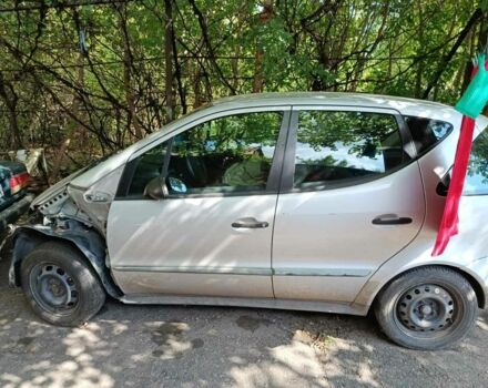 Серый Мерседес А класс, объемом двигателя 0 л и пробегом 200 тыс. км за 500 $, фото 1 на Automoto.ua