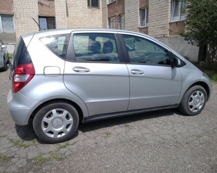 Мерседес А клас 2009 у Чернівцях на Automoto.ua Сірий Мерседес А клас, об'ємом двигуна 2 л та пробігом 243 тис. км за 5900 $, фото 3 на Automoto.ua