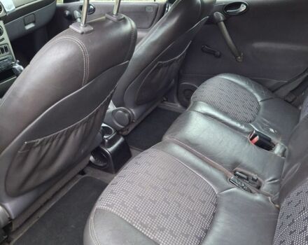 Серый Мерседес А класс, объемом двигателя 1.7 л и пробегом 243 тыс. км за 1299 $, фото 7 на Automoto.ua