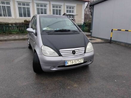 Серый Мерседес А класс, объемом двигателя 1.4 л и пробегом 304 тыс. км за 900 $, фото 1 на Automoto.ua