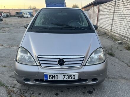 Мерседес А класс 1998 в Житомире на Automoto.ua Серый Мерседес А класс, объемом двигателя 1.6 л и пробегом 320 тыс. км за 600 $, фото 1 на Automoto.ua
