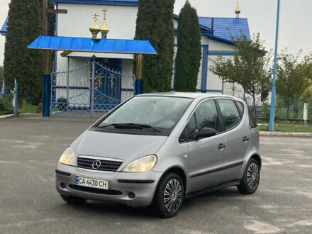 Мерседес А класс 1998 в Умани на Automoto.ua Серый Мерседес А класс, объемом двигателя 1.6 л и пробегом 241 тыс. км за 2800 $, фото 1 на Automoto.ua