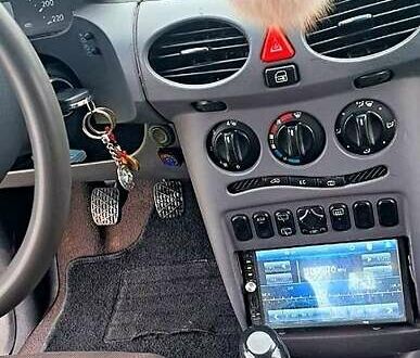 Серый Мерседес А класс, объемом двигателя 1.4 л и пробегом 322 тыс. км за 2300 $, фото 1 на Automoto.ua