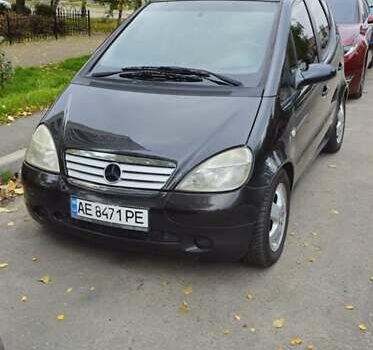 Мерседес А класс 1999 в Киеве на Automoto.ua Серый Мерседес А класс, объемом двигателя 1.7 л и пробегом 310 тыс. км за 3250 $, фото 1 на Automoto.ua