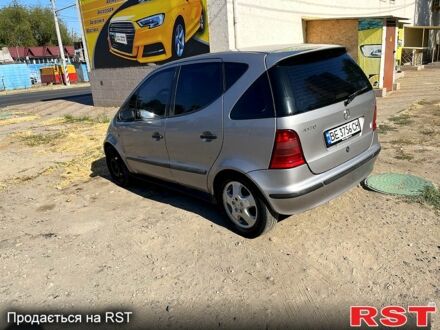 Серый Мерседес А класс, объемом двигателя 1.7 л и пробегом 390 тыс. км за 3000 $, фото 1 на Automoto.ua