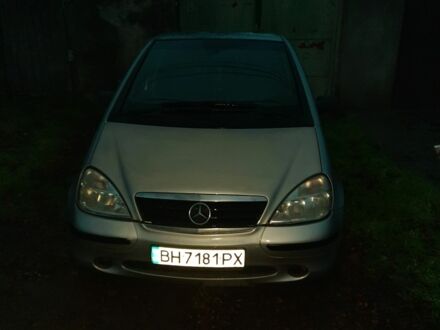 Сірий Мерседес А клас, об'ємом двигуна 1.7 л та пробігом 259 тис. км за 3350 $, фото 1 на Automoto.ua