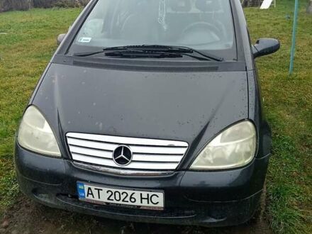 Серый Мерседес А класс, объемом двигателя 1.6 л и пробегом 226 тыс. км за 2150 $, фото 1 на Automoto.ua