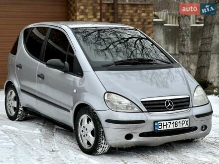 Серый Мерседес А класс, объемом двигателя 1.69 л и пробегом 250 тыс. км за 3600 $, фото 1 на Automoto.ua