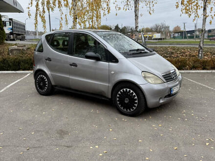 Серый Мерседес А класс, объемом двигателя 1.7 л и пробегом 300 тыс. км за 2600 $, фото 1 на Automoto.ua