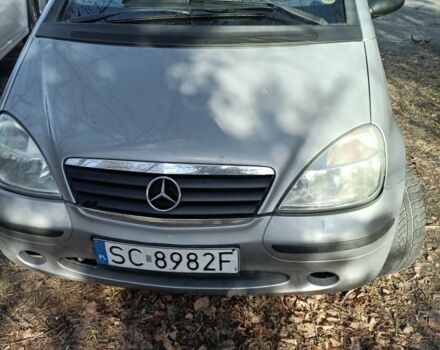 Серый Мерседес А класс, объемом двигателя 2 л и пробегом 300 тыс. км за 1600 $, фото 1 на Automoto.ua