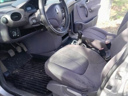 Серый Мерседес А класс, объемом двигателя 0 л и пробегом 318 тыс. км за 2500 $, фото 1 на Automoto.ua