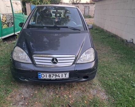 Серый Мерседес А класс, объемом двигателя 1.7 л и пробегом 320 тыс. км за 2400 $, фото 1 на Automoto.ua