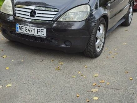 Серый Мерседес А класс, объемом двигателя 1.7 л и пробегом 310 тыс. км за 3250 $, фото 1 на Automoto.ua
