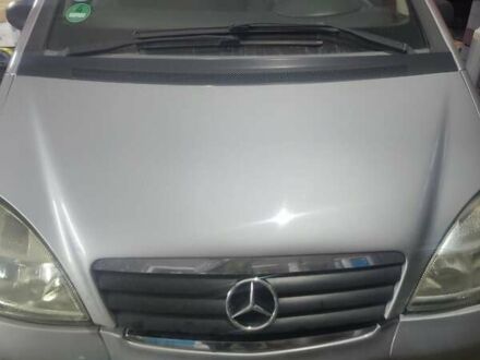 Серый Мерседес А класс, объемом двигателя 1.6 л и пробегом 253 тыс. км за 3000 $, фото 1 на Automoto.ua