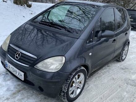 Серый Мерседес А класс, объемом двигателя 1.7 л и пробегом 388 тыс. км за 2999 $, фото 1 на Automoto.ua