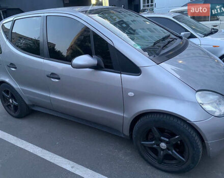 Серый Мерседес А класс, объемом двигателя 1.9 л и пробегом 240 тыс. км за 2900 $, фото 1 на Automoto.ua