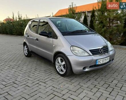 Серый Мерседес А класс, объемом двигателя 1.7 л и пробегом 232 тыс. км за 4000 $, фото 1 на Automoto.ua