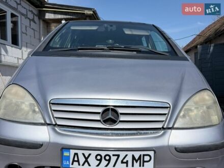 Серый Мерседес А класс, объемом двигателя 1.7 л и пробегом 256 тыс. км за 3000 $, фото 1 на Automoto.ua