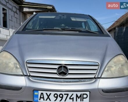 Серый Мерседес А класс, объемом двигателя 1.7 л и пробегом 256 тыс. км за 3000 $, фото 1 на Automoto.ua