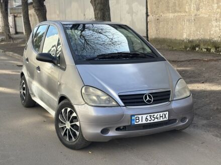 Серый Мерседес А класс, объемом двигателя 1.6 л и пробегом 320 тыс. км за 2200 $, фото 1 на Automoto.ua