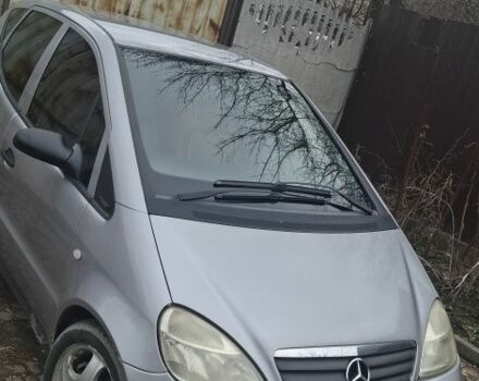 Серый Мерседес А класс, объемом двигателя 1.6 л и пробегом 311 тыс. км за 4700 $, фото 1 на Automoto.ua