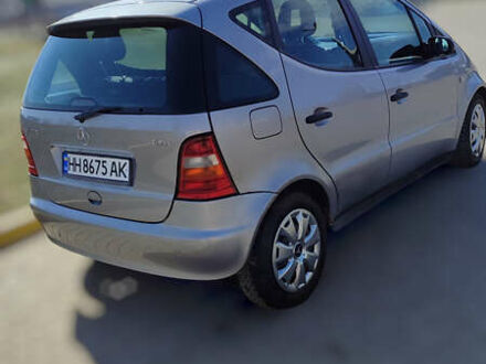 Серый Мерседес А класс, объемом двигателя 1.7 л и пробегом 226 тыс. км за 3750 $, фото 1 на Automoto.ua