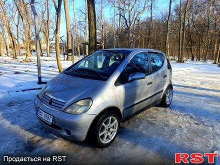 Серый Мерседес А класс, объемом двигателя 1.6 л и пробегом 276 тыс. км за 1900 $, фото 1 на Automoto.ua