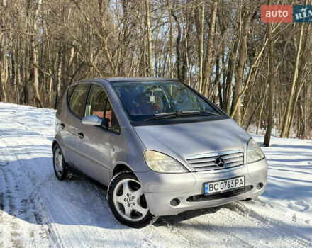 Серый Мерседес А класс, объемом двигателя 1.9 л и пробегом 171 тыс. км за 4300 $, фото 1 на Automoto.ua