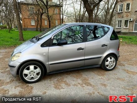 Мерседес А класс 2000 в Запорожье на Automoto.ua Серый Мерседес А класс, объемом двигателя 17 л и пробегом 290 тыс. км за 3100 $, фото 1 на Automoto.ua
