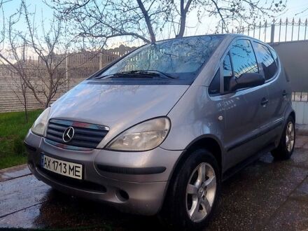 Сірий Мерседес А клас, об'ємом двигуна 1.7 л та пробігом 218 тис. км за 2800 $, фото 1 на Automoto.ua