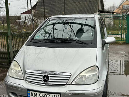 Серый Мерседес А класс, объемом двигателя 1.9 л и пробегом 245 тыс. км за 5200 $, фото 1 на Automoto.ua