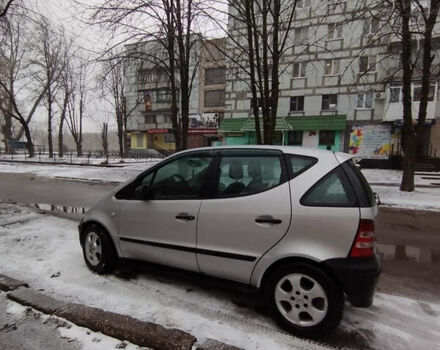 Серый Мерседес А класс, объемом двигателя 1.4 л и пробегом 212 тыс. км за 2900 $, фото 1 на Automoto.ua