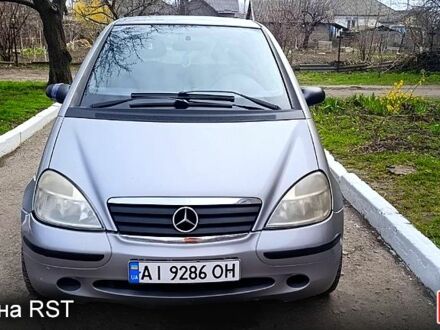 Сірий Мерседес А клас, об'ємом двигуна 1.7 л та пробігом 354 тис. км за 3999 $, фото 1 на Automoto.ua